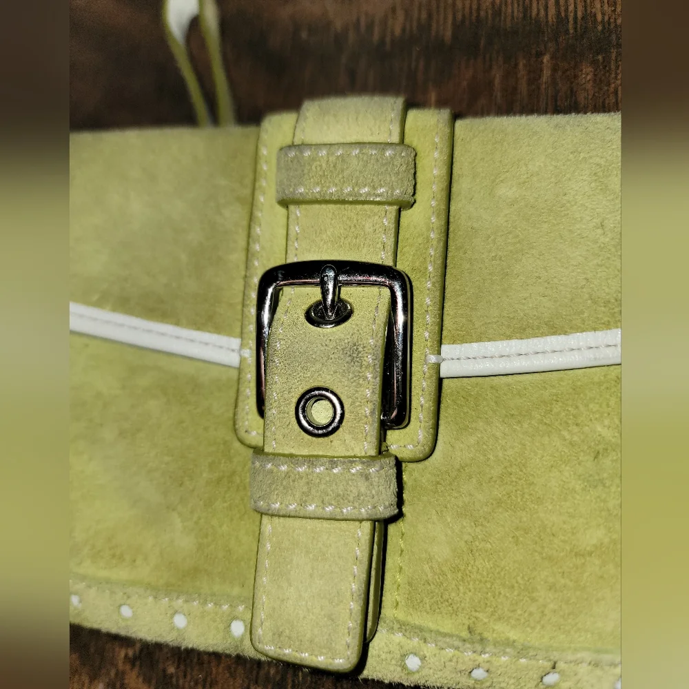 COACH Wristlet in pistachio green suede with white leather trim & hang tag - Picture 4 of 6